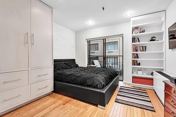 67 E 11th St Unit 217