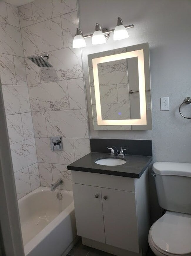 Photo - 1 Bed/1 Bath***$1725***$1k Off the 1st Month Unit M