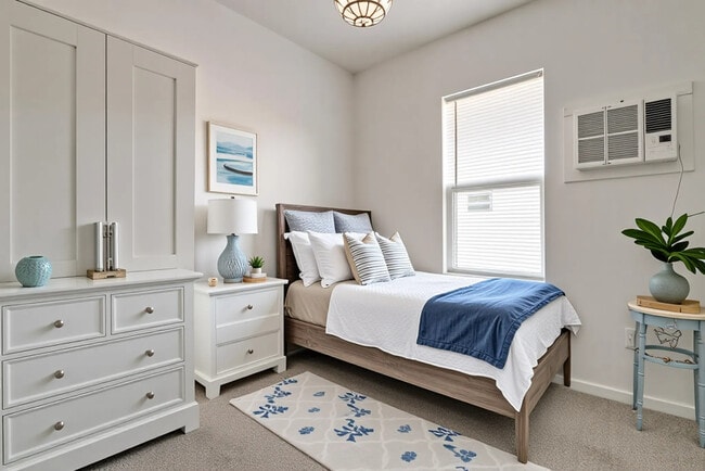 Building Photo - 2722 E Vickery Blvd Unit #2 Rental