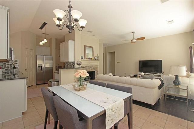 Photo - 1861 Carson Ln