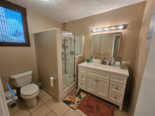 Photo - Window AC. Furnished. Near Beaches. (RRLLC) Unit 202