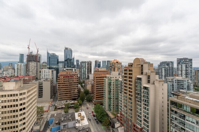 Photo - 1289 Hornby St