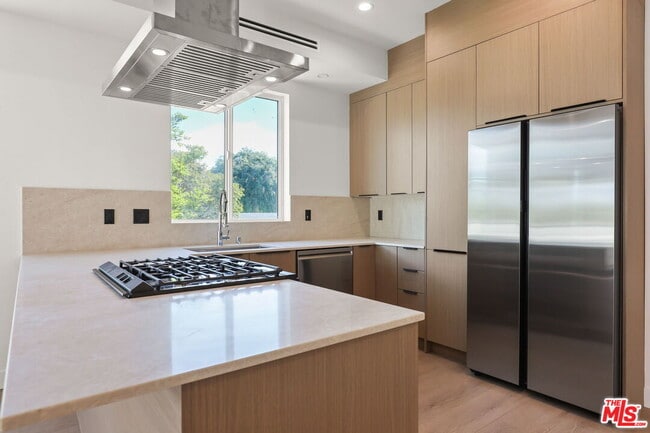 Photo - 2133 S Longwood Ave