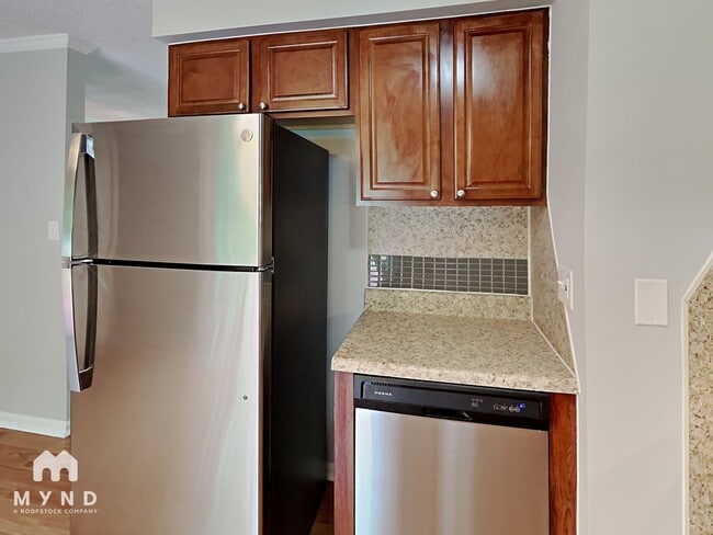 Photo - 300 Anne Ave