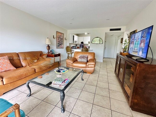 Photo - 9301 SW 92nd Ave Unidad A407
