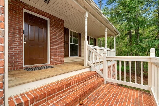 Photo - 80 Castle Ct