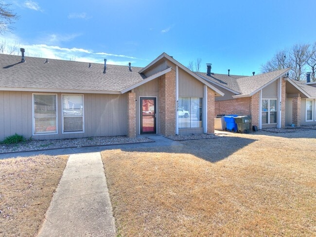 Photo - Charming West Norman Duplex