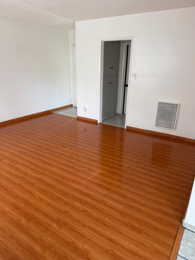 Photo - 7657 Sepulveda Blvd Unidad 34