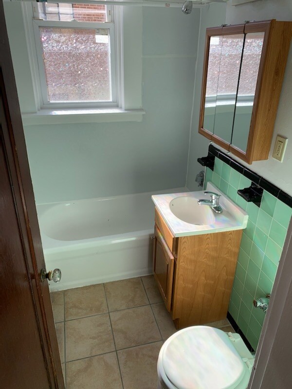 Photo - 46 Chiswick Rd