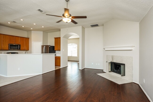 Photo - 2133 Acorn Grove
