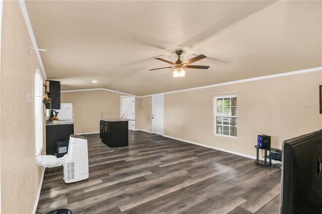 7457 NE 349 Hwy