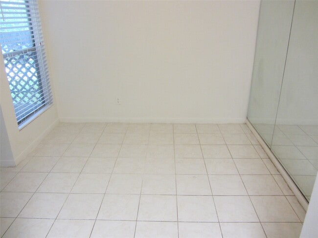 Photo - 6500 Harbor Town Dr Unidad 2902