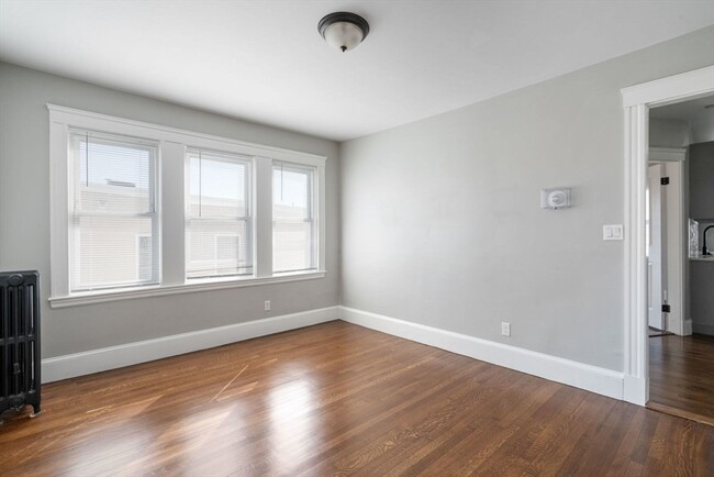 Photo - 10 Centre Ave Apartment Unit 5