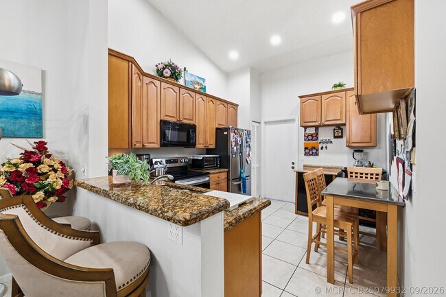 10933 Stafford Cir S
