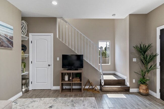 Photo - 14095 Edwards St