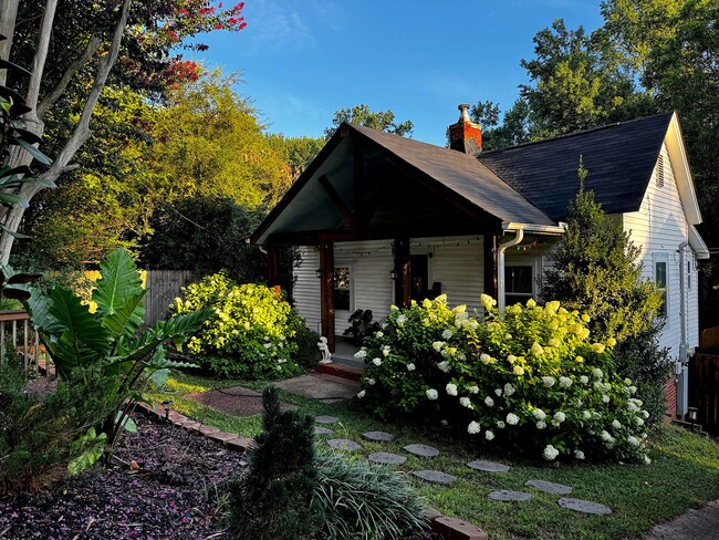 Photo - 2/2 Home for Rent Just 5 Minutes from Downtown Greenville!