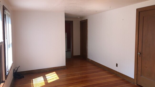 Photo - 468-470 NE Maiden Lane Unidad 468