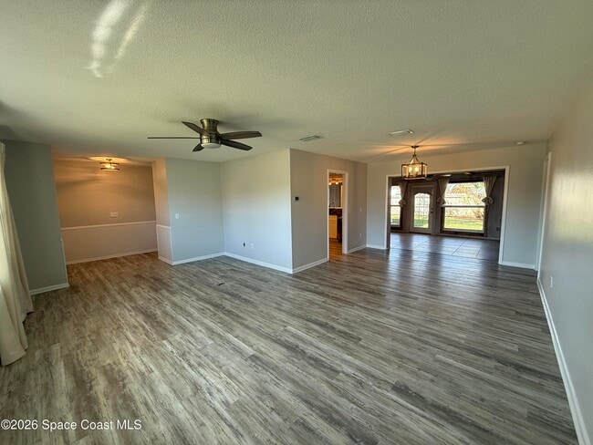 Photo - 490 Park Ave