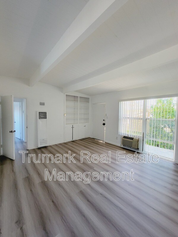 Building Photo - 458 E Verdugo Ave Unit G