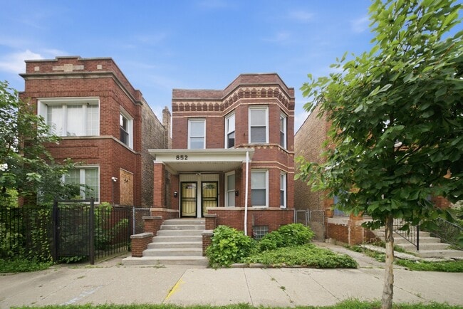 Building Photo - 852 N Christiana Ave Unit 2