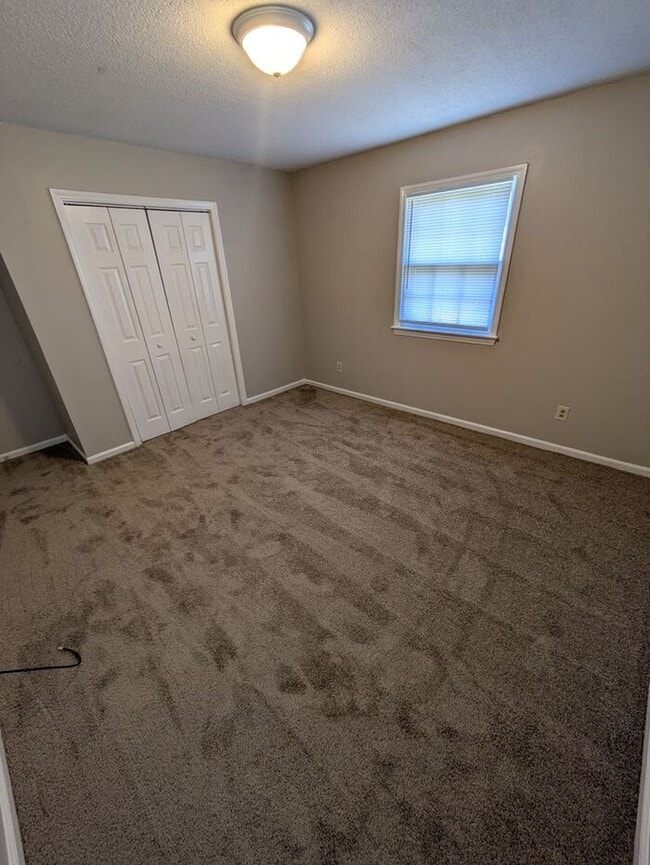 Photo - 2BD/1BA Unit in Hickory