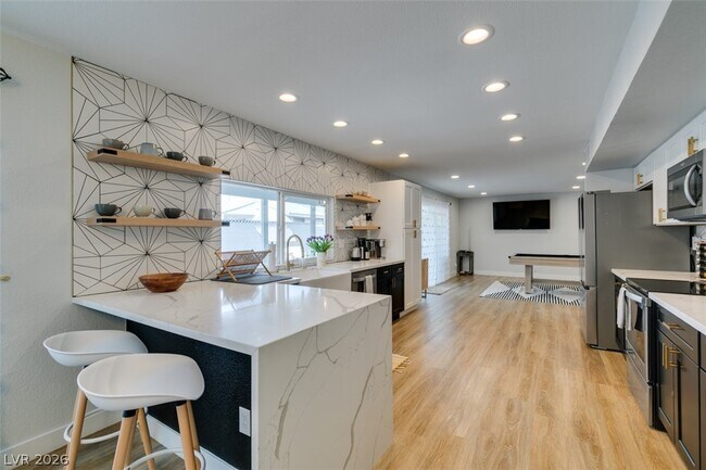 Photo - 2000 Springview Dr