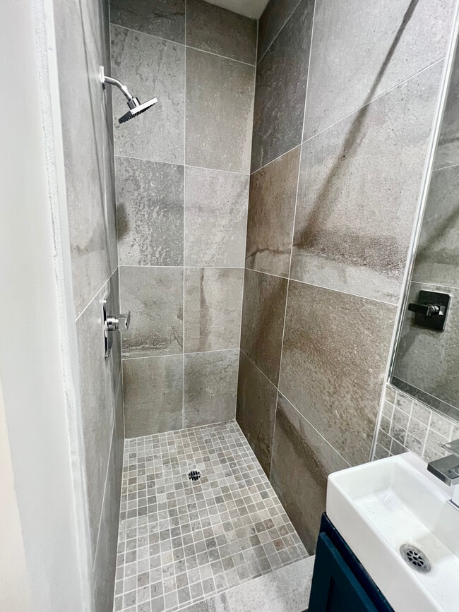 Photo - 1431 Maltman Ave Unit SILVERLAKE BEAUTY