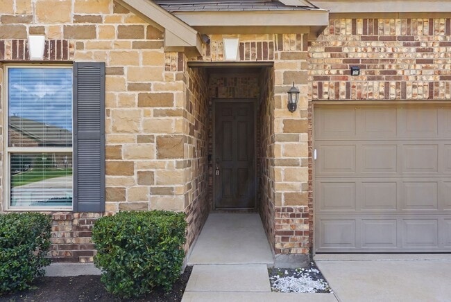 Photo - 1140 Clonmore Ct