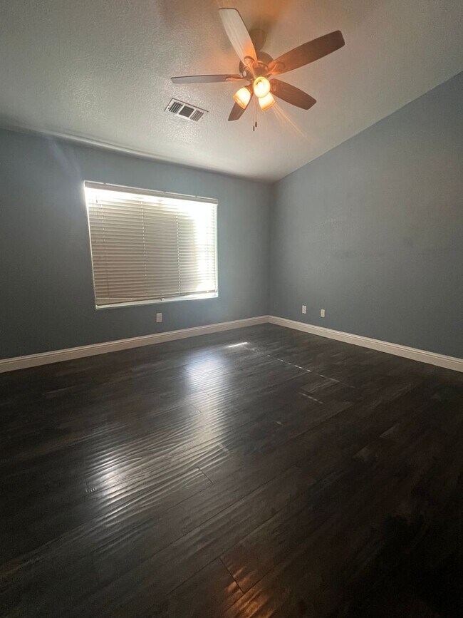 Well Maintained, Great Commuter home House Rental in Gustine, CA