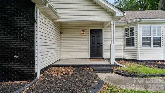 Photo - 3320 Whitebridge Ln