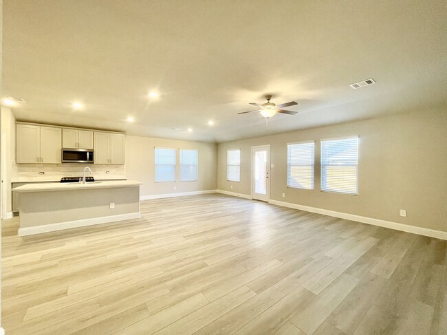 Photo - 1203 Mahogany Dr