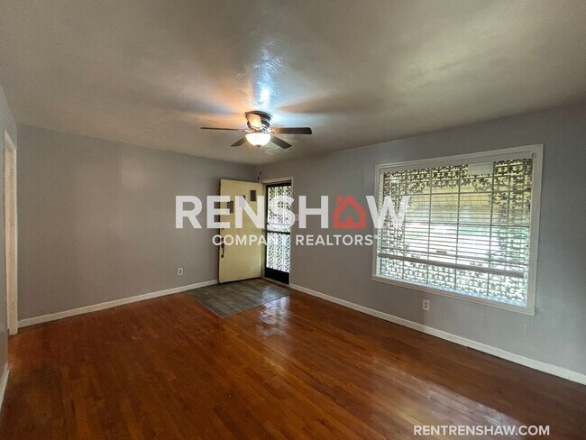 Photo - Charming 2 Bedroom in Castalia Heights - N...