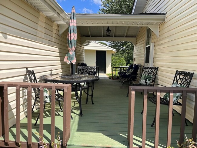 Photo - Fully Furnished 3BR Retreat Near Boone Lake – Flexible Lease Terms (3–12 Months)