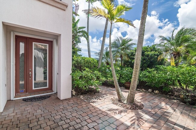 Photo - 2002 Graden Dr