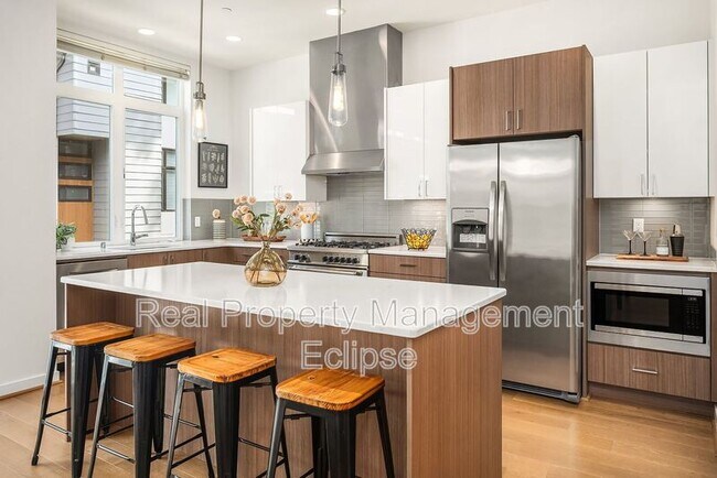 Photo - 170 107th Ct SE