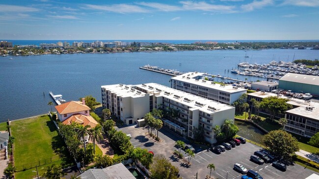 Photo - 896 N Federal Hwy Condo Unit 325