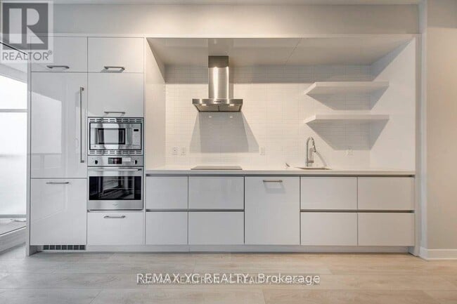 Photo - 2221 Yonge St Unité 2706