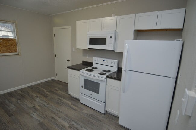 Photo - Fully remodeled 3 bedroom 2 bath near downtown and Greenway!