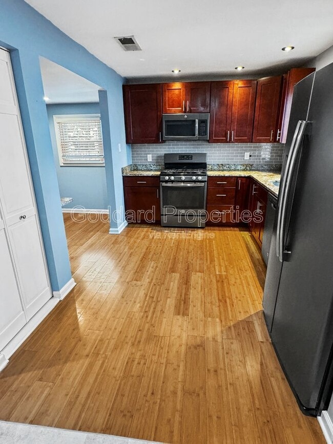 Photo - 412 Ripplewood Rd