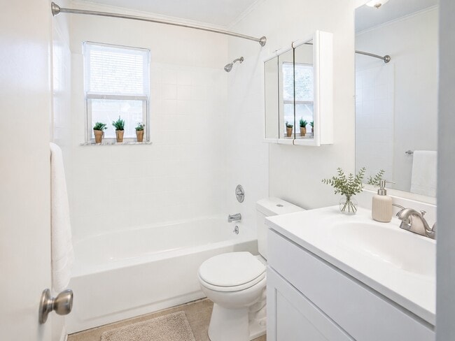 Eatoncrest Apartment Homes