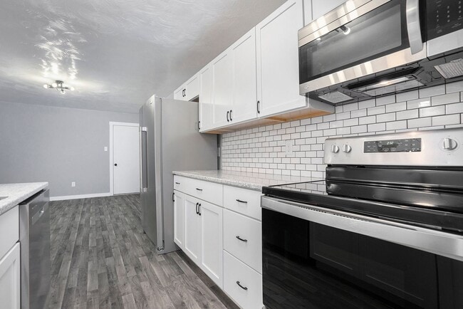 Photo - 19207 Tarman Rd