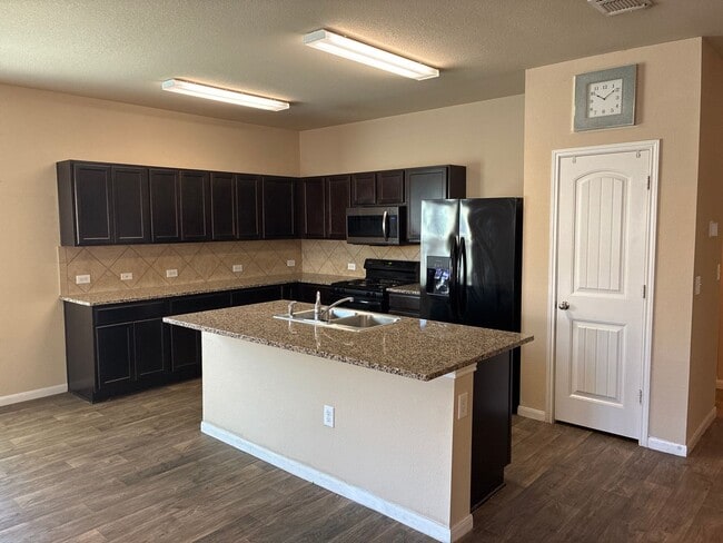 Photo - **Move-In Bonus! $500 Amazon Gift Card with 12-Month Lease at Current Rent**