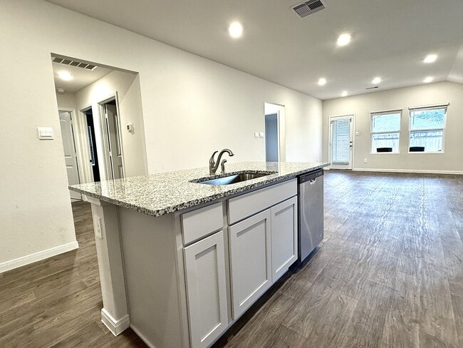 Photo - 1305 Middleton Grv