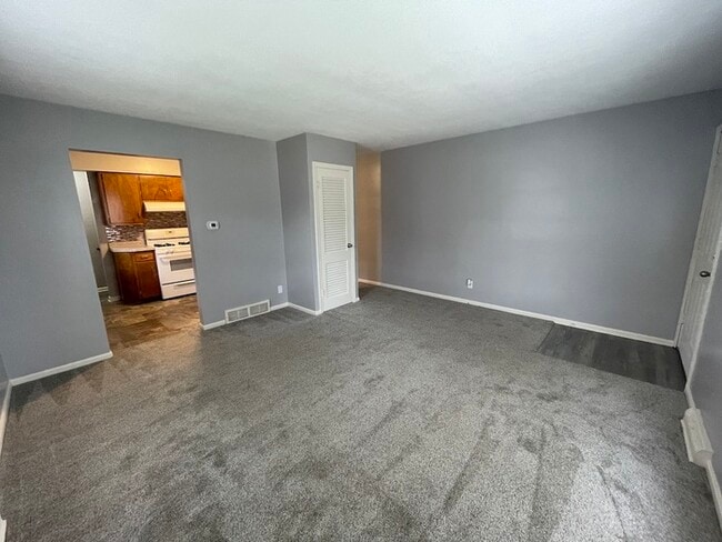 Photo - 832 Cutler SW Two Bedroom Duplex