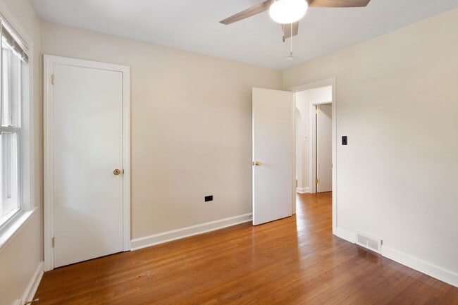 Photo - 559 Bailey St Unit A