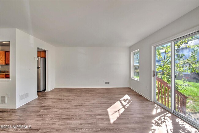 15 Esplanade Way