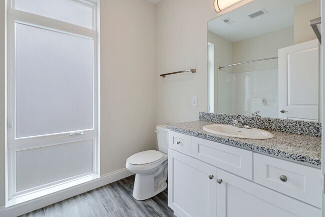 611 S State St Waitlist Open for August 2027