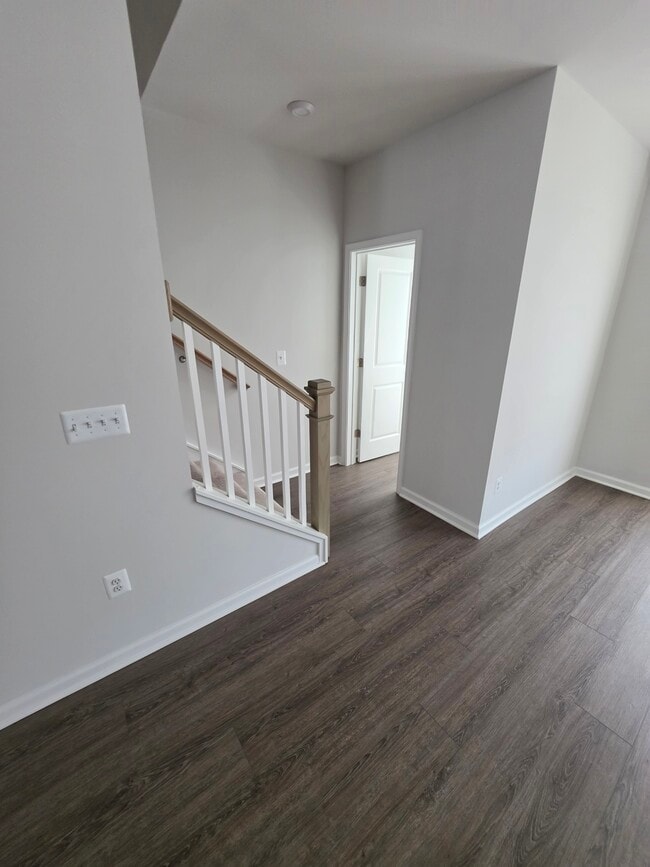 Photo - 9008 Milton Mill Dr Unit B