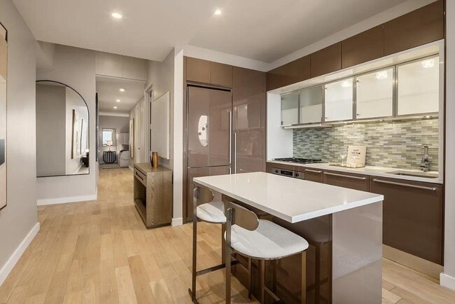 Photo - 75 Wall St Unit 36A