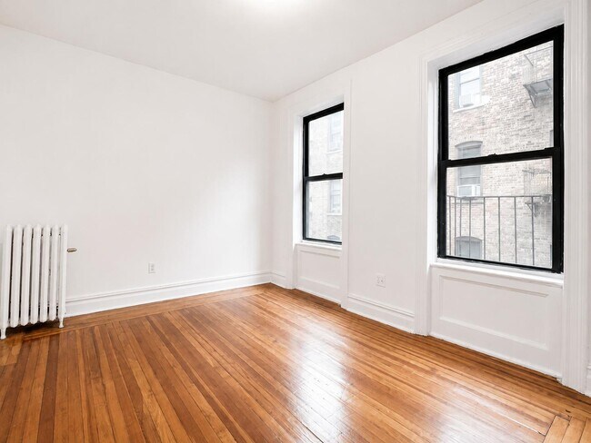Photo - 184 Claremont Ave Unidad 3E
